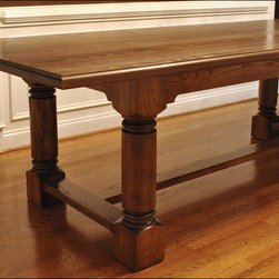 Traditional Dining Room Table - Furniture
