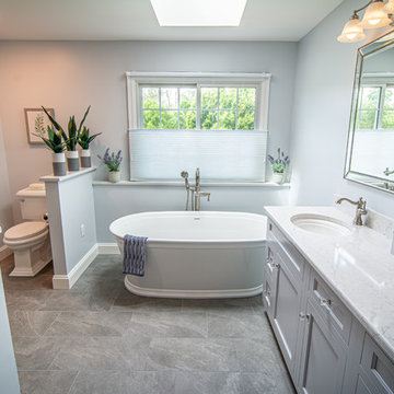 Master Bath (43)