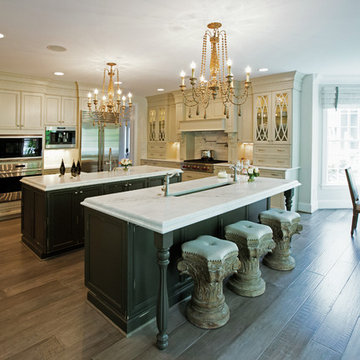 Traditional/Transitional Kitchen in Maple, Melted Brie and Vintage Truffl