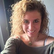 Foto di Cari June