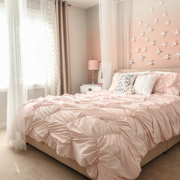 Girl's bedroom