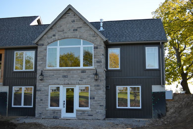 Cottage exterior home photo in Toronto