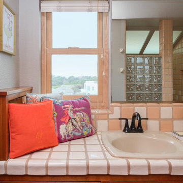Wood Window in Splendid Bathroom - Renewal by Andersen San Francisco Bay Area