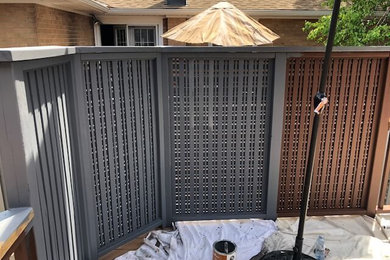 Example of an exterior home design in Toronto