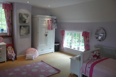 Kids' room - traditional kids' room idea in Hertfordshire