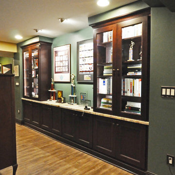 KITCHEN TO FAMILY ROOM TO SUNROOM TO WATERFEATURE