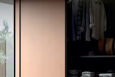 Minimalist closet photo in Philadelphia