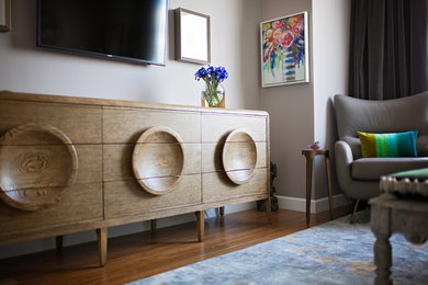 Example of a transitional home design design in New York