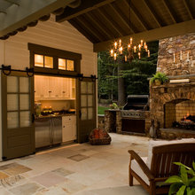 Outdoor Kitchen
