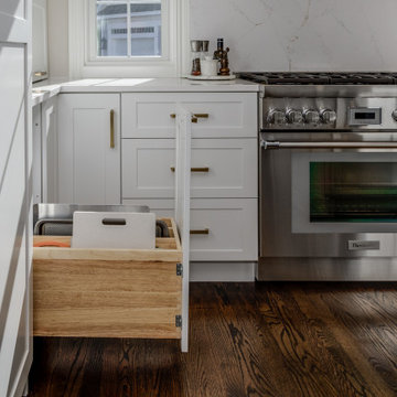 Bright Bay Kitchen