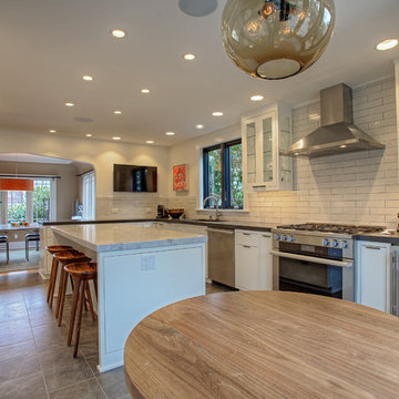 Bright and White Kitchen