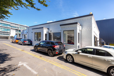 Garage - garage idea in Auckland