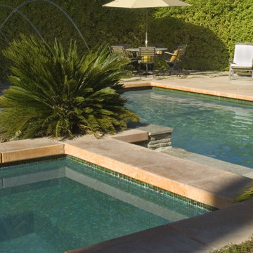 Glass tile swimming pool, glass tile spa, Bisazza Mosaico L'elba and Oro blend