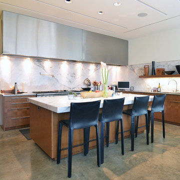 My Houzz: A Modern Approach to Efficient Living in Dallas