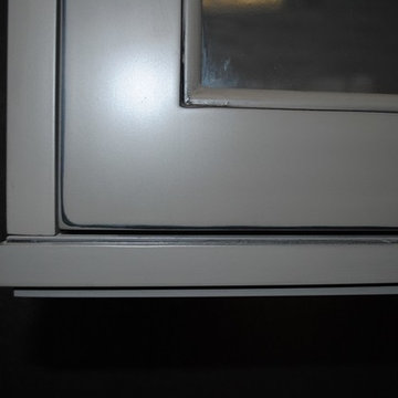 Fairfield - Grey Kitchen with Black Accent
