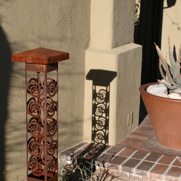 Swirls 6x6 Bollard
