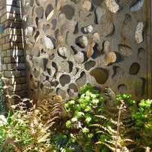 ULTIMATE SMALL GARDENS