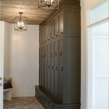 7511 Williams Ave- Mud/ Laundry room