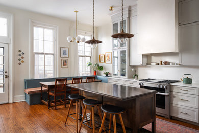 Inspiration for a mid-sized transitional kitchen remodel in Baltimore