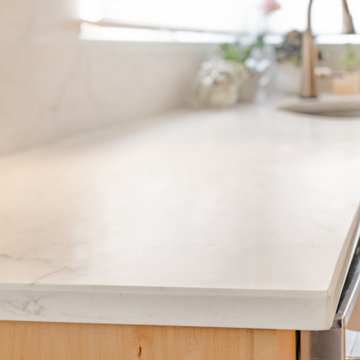 Calacatta Valentin and Waypoint Maple Rye Kitchen Remodel