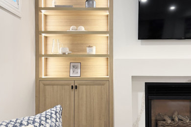 Transitional family room photo in Toronto