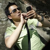Zhi Wei's photo