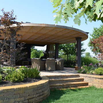 Circle of Elegance: Contemporary Circular Pergola Patio