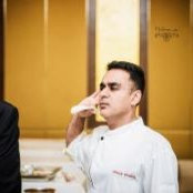Vineet Bhatias foto