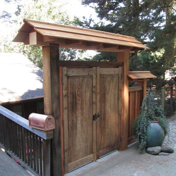Asian Style Entry Gate and Fence, Oakland, CA