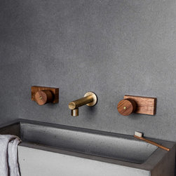 Jo-Hannah Short Brass Spout with Brass Backplate - Bathroom Fixtures