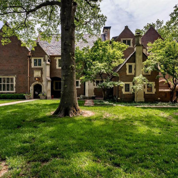 320 N BELMONT AVE, COLLEGE HILL WICHITA KS