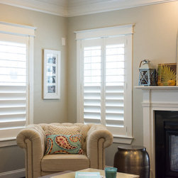 Hunter Douglas Plantation Shutters - Interior Shutters