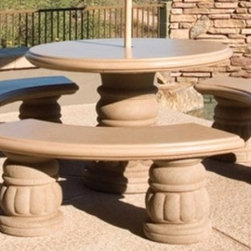 Atlas Round Table Set - Outdoor Dining Tables