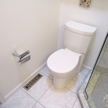 Elegant Master Bathroom (B-86)