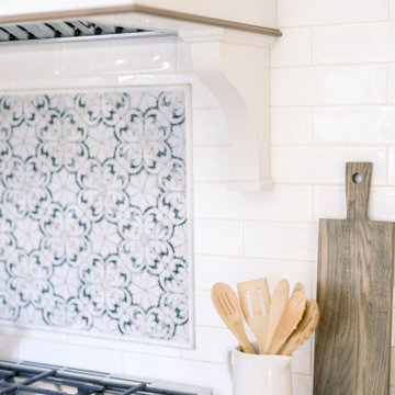 The Shabby-Chic Charmer
