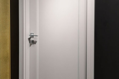 INTERIOR DOOR - MODERN DESIGN