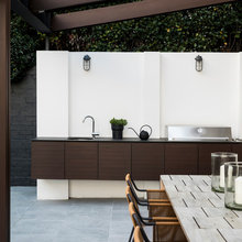 Outdoor Kitchen