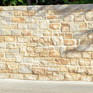 Natursteinmauer / Trockenmauer