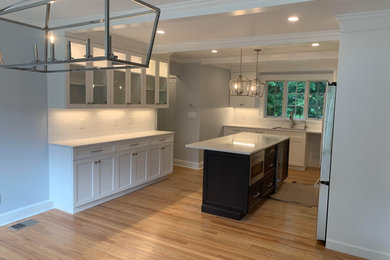 Kitchen - kitchen idea in New York