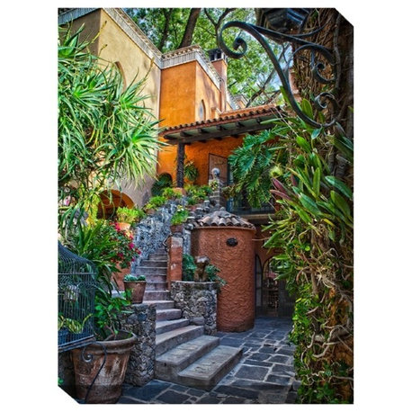 Casa Courtyard Outdoor Art