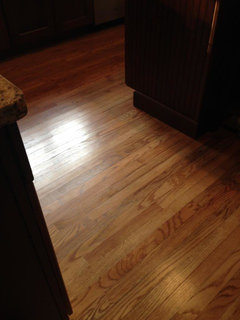 Pics of red oak floor stain - early american vs. nutmeg