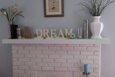 Home design - shabby-chic style home design idea in Other
