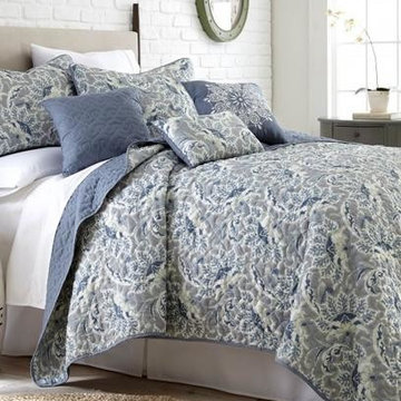 Reversible Coverlets and Quilts (Sets)