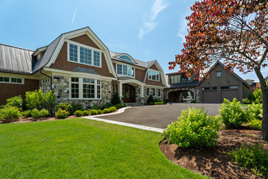 Example of a classic exterior home design in Bridgeport