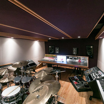 Recording studio/Kids Basement