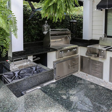 OUTDOOR KITCHENS