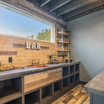 Home Bars, Bonus Rooms & Features