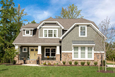 Arts and crafts exterior home photo in Richmond