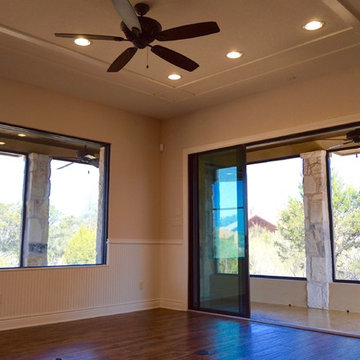 Main activitiy room (with a view)