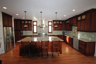 Kitchen photo in Chicago